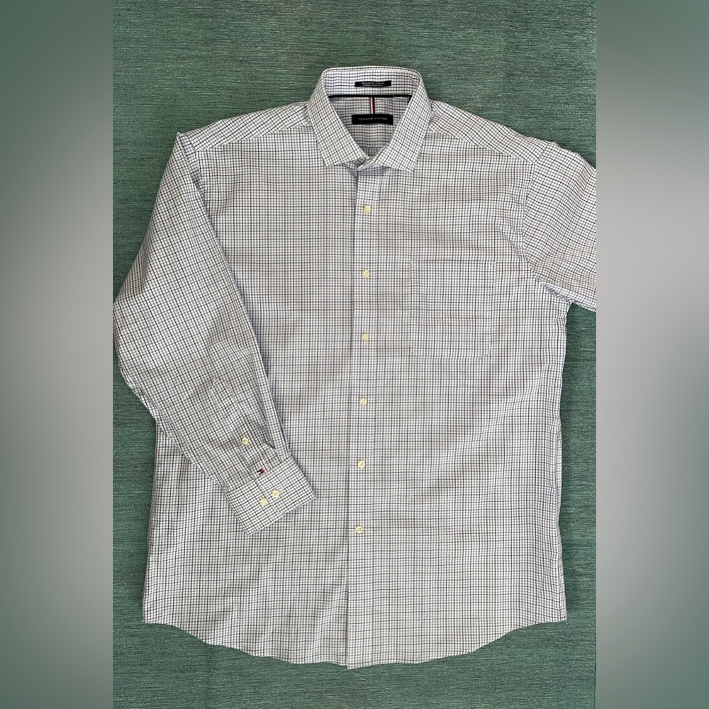 Tommy Hilfiger Mens Regular Fit Stretch Wrinkle Resistant Button Down Shirt Sz L